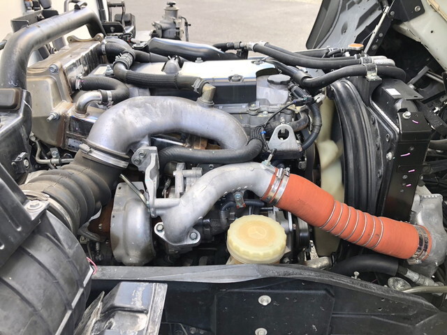 いすゞフォワード冷凍車（冷蔵車）中型（4t）[写真26]