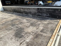 いすゞエルフ平ボディ小型（2t・3t）[写真13]