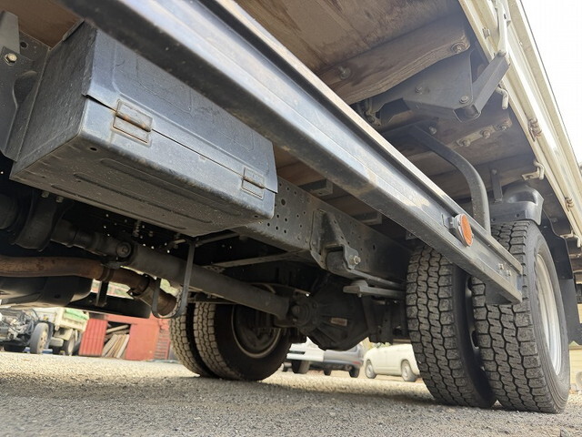 いすゞエルフ平ボディ小型（2t・3t）[写真20]