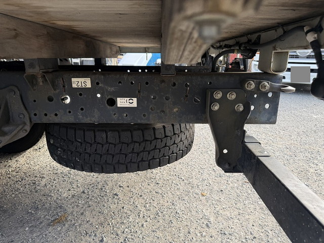 いすゞエルフ平ボディ小型（2t・3t）[写真25]