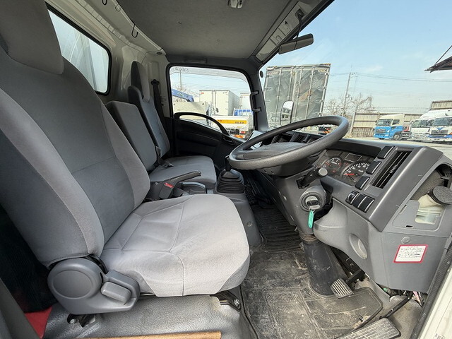 いすゞエルフ平ボディ小型（2t・3t）[写真33]