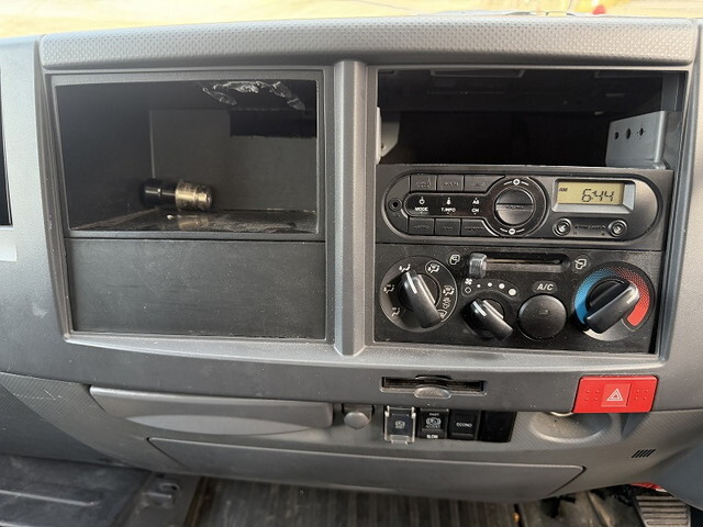 いすゞエルフ平ボディ小型（2t・3t）[写真35]