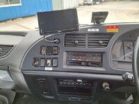 いすゞフォワードセーフティクレーン3段中型（4t）[写真15]