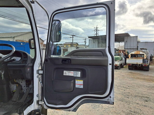 いすゞフォワードセーフティクレーン3段中型（4t）[写真19]