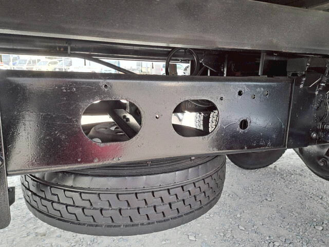 いすゞフォワードセーフティクレーン3段中型（4t）[写真31]