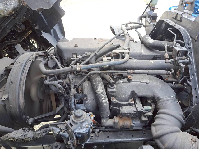 いすゞフォワードセーフティクレーン3段中型（4t）[写真35]