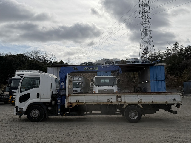 いすゞフォワードクレーン4段中型（4t）[写真05]