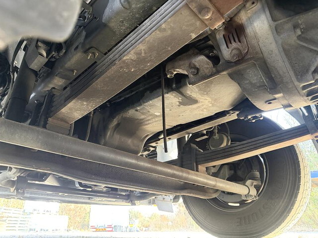 いすゞギガトレーラーヘッド（トラクターヘッド）大型（10t）[写真12]