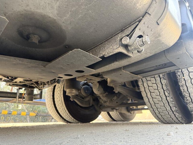 いすゞギガトレーラーヘッド（トラクターヘッド）大型（10t）[写真13]