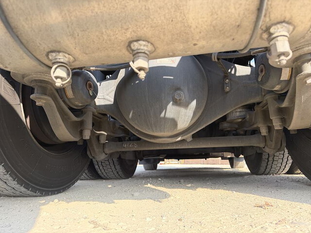 いすゞギガトレーラーヘッド（トラクターヘッド）大型（10t）[写真20]