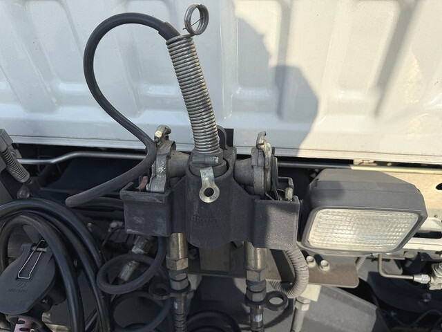 いすゞギガトレーラーヘッド（トラクターヘッド）大型（10t）[写真29]