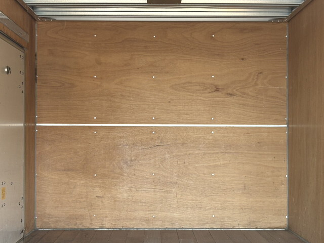 いすゞエルフアルミバン小型（2t・3t）[写真17]