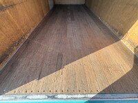 いすゞエルフアルミバン小型（2t・3t）[写真22]