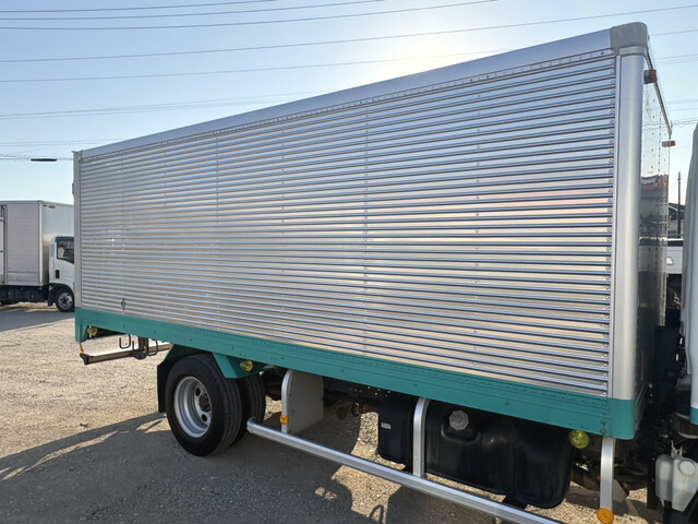 いすゞエルフアルミバン小型（2t・3t）[写真23]