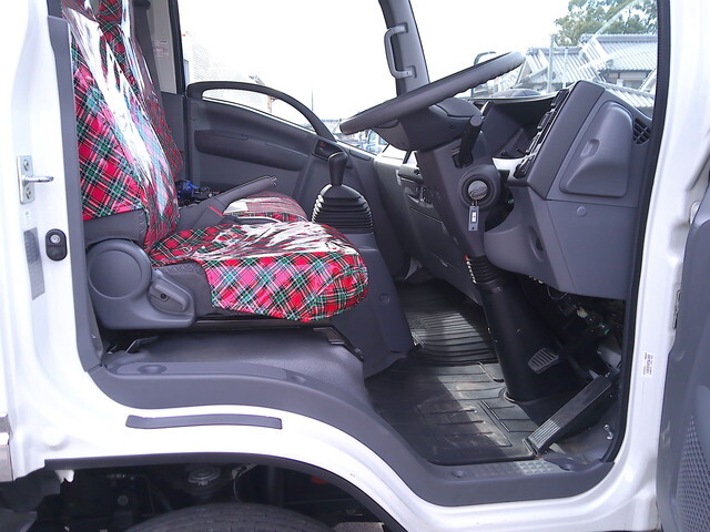 いすゞエルフクレーン5段小型（2t・3t）[写真23]