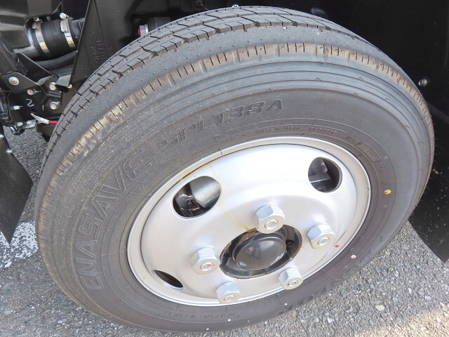 三菱ふそうキャンターコンテナ専用車小型（2t・3t）[写真13]