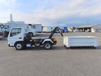 三菱ふそうキャンターコンテナ専用車小型（2t・3t）[写真26]