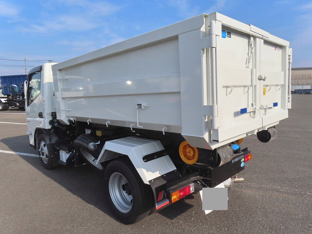 三菱ふそうキャンターコンテナ専用車小型（2t・3t）[写真05]