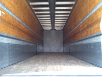 いすゞギガアルミウイング大型（10t）[写真20]