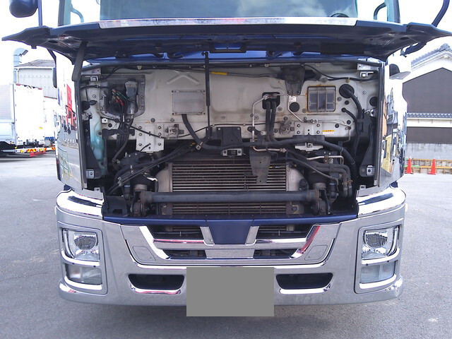 いすゞギガアルミウイング大型（10t）[写真35]