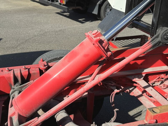三菱ふそうキャンターダンプ・クレーン付小型（2t・3t）[写真16]