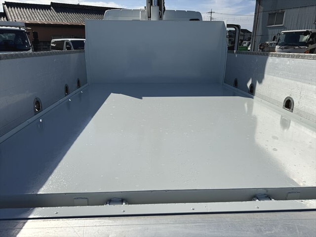 三菱ふそうキャンターダンプ・クレーン付小型（2t・3t）[写真21]