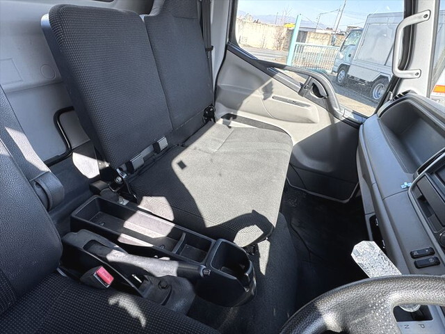 三菱ふそうキャンターダンプ・クレーン付小型（2t・3t）[写真29]