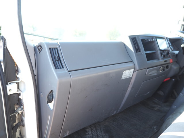 日産アトラスセーフティローダー小型（2t・3t）[写真33]