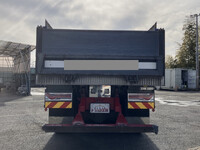 UDトラックスクオンダンプ大型（10t）[写真12]