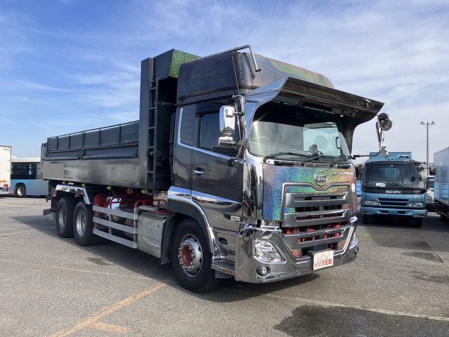 UDトラックスクオンダンプ大型（10t）[写真03]