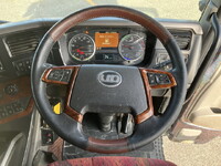 UDトラックスクオンダンプ大型（10t）[写真37]