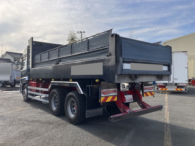 UDトラックスクオンダンプ大型（10t）[写真04]