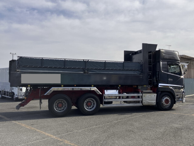 UDトラックスクオンダンプ大型（10t）[写真06]