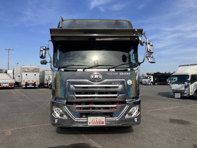 UDトラックスクオンダンプ大型（10t）[写真09]