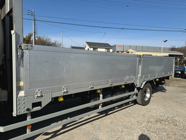 いすゞフォワードアルミブロック中型（4t）[写真10]