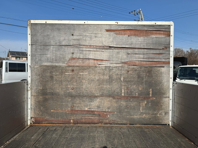 いすゞフォワードアルミブロック中型（4t）[写真18]