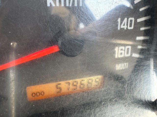 いすゞフォワードアルミブロック中型（4t）[写真27]