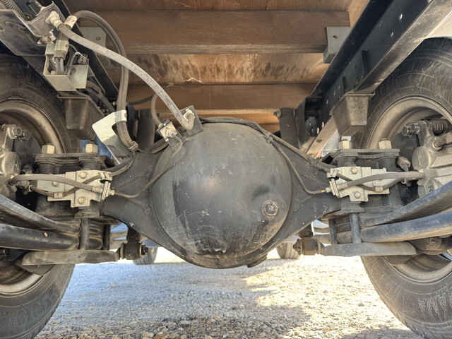 いすゞエルフ平ボディ小型（2t・3t）[写真16]