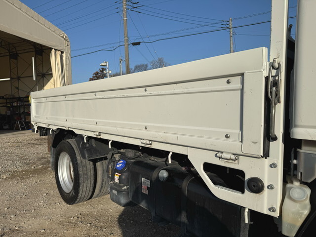 いすゞエルフ平ボディ小型（2t・3t）[写真08]