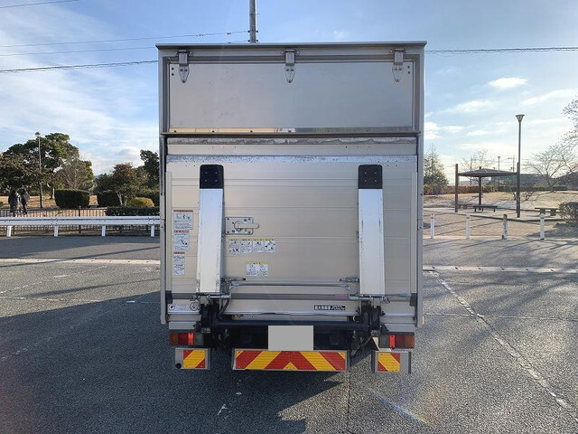 日野デュトロアルミバン小型（2t・3t）[写真04]