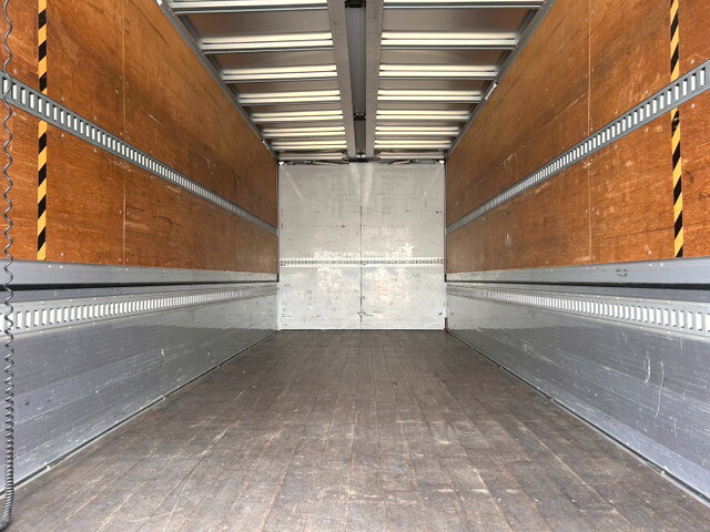 日野レンジャーアルミウイング中型（4t）[写真10]