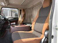 日野レンジャーアルミウイング中型（4t）[写真15]