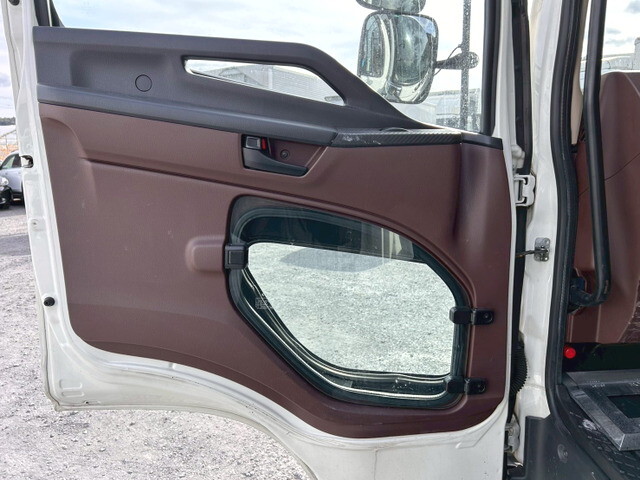 日野レンジャーアルミウイング中型（4t）[写真16]