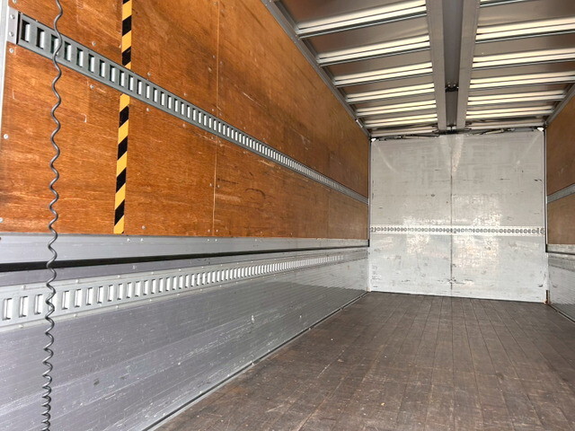 日野レンジャーアルミウイング中型（4t）[写真09]