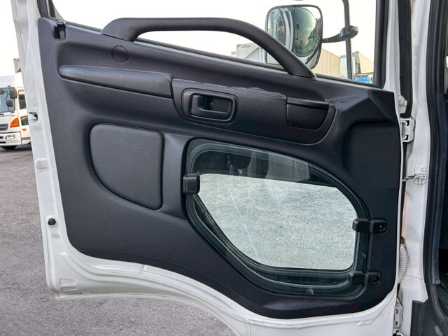 日野レンジャーアルミウイング中型（4t）[写真19]