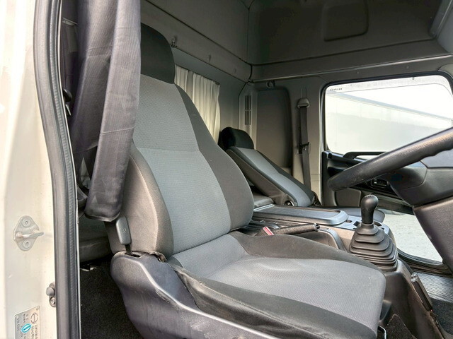 日野レンジャーアルミウイング中型（4t）[写真24]