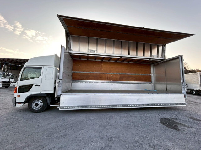 日野レンジャーアルミウイング中型（4t）[写真09]