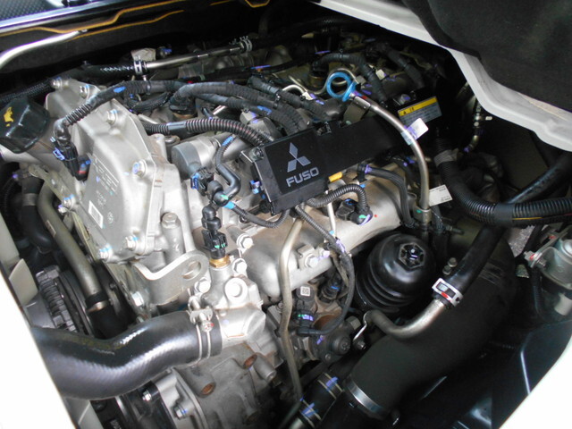 三菱ふそうキャンターダブルキャブ（Wキャブ）小型（2t・3t）[写真13]