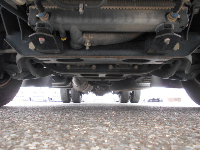 三菱ふそうキャンターダブルキャブ（Wキャブ）小型（2t・3t）[写真16]