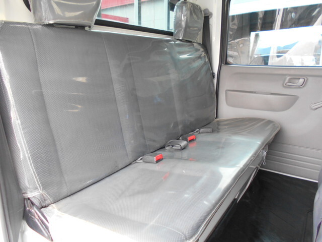 三菱ふそうキャンターダブルキャブ（Wキャブ）小型（2t・3t）[写真22]